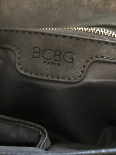 BCBG Paris Women’s Gray Handbag With Gold Chain. - Picture 7 of 7