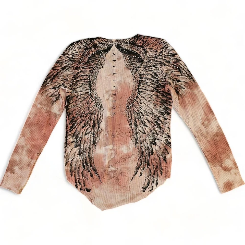 Camisa térmica feminina Affliction L/S rosa vintage asas e pedras pequena grande - Imagem 2 de 3