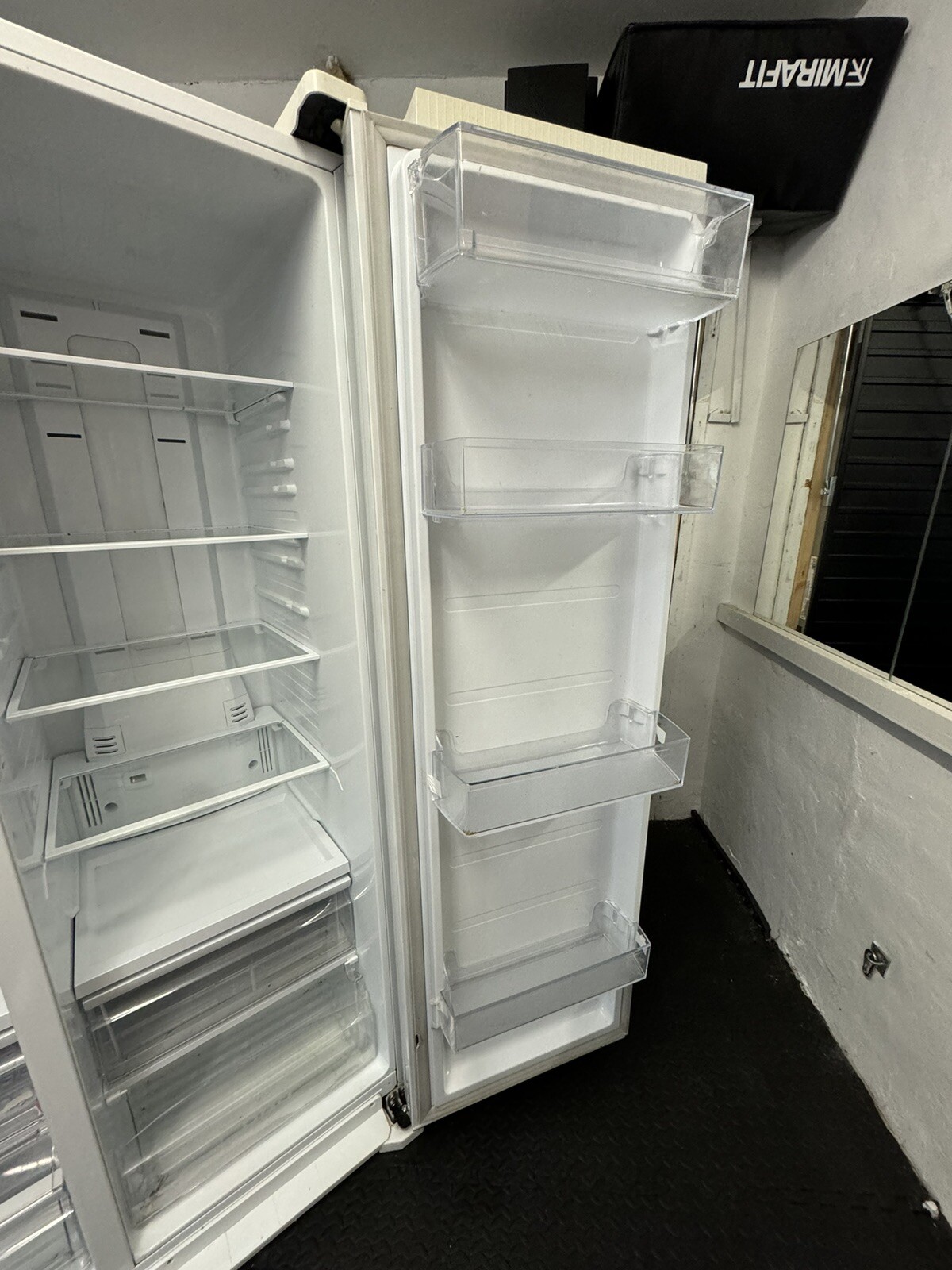 Samsung RS3000 with Plumbed Water & Ice Fridge Freezer Snow White... eBay