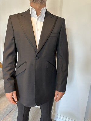 william hunt suit UK
