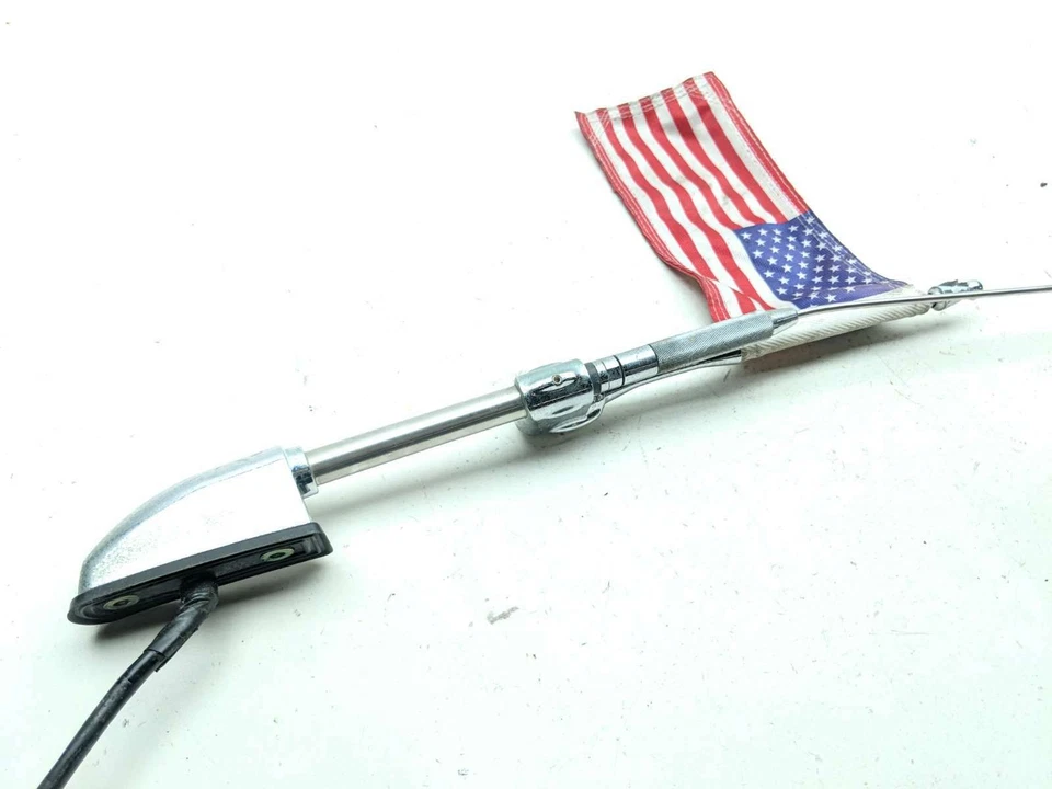 05 Honda Goldwing GL 1800 Trike Antenna w/ American Flag - Image 2 of 4