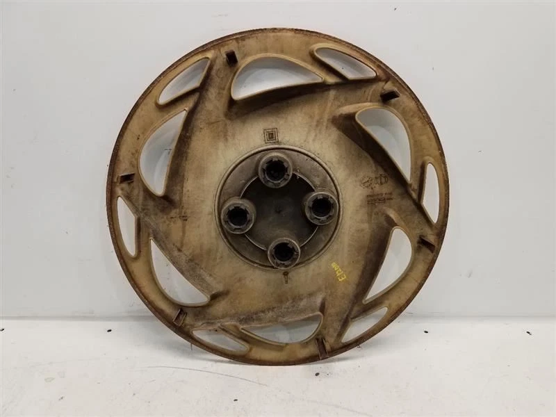 2000-01 Saturn S Series 15" Wheel Cover - 12 Slot *GRADE C* - Image 4 of 4