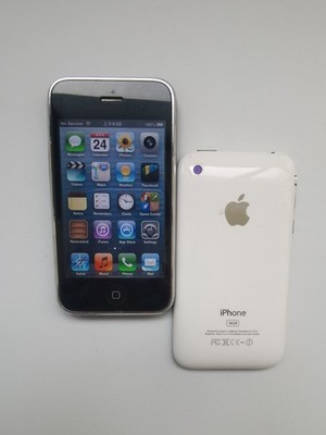 Apple iPhone 3GS - 8 GB / 16 GB / 32 GB - Black White (Unlocked
