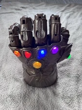  Marvel Legends Infinity Gauntlet – Light‑Up FX – Collector’s Piece – $140 OBO