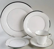 Set #2 of 8 Lenox Dimension lI Solitaire White 5 Piece Settings New Mint Tags