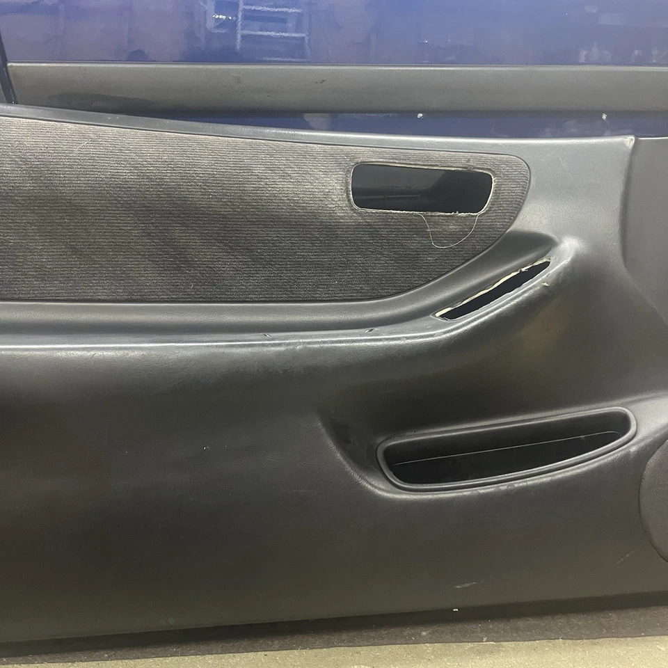 Panel de puerta de vinilo izquierdo negro Acura Integra 1994-2001 cupé escotilla conductor Foto 3 de 4