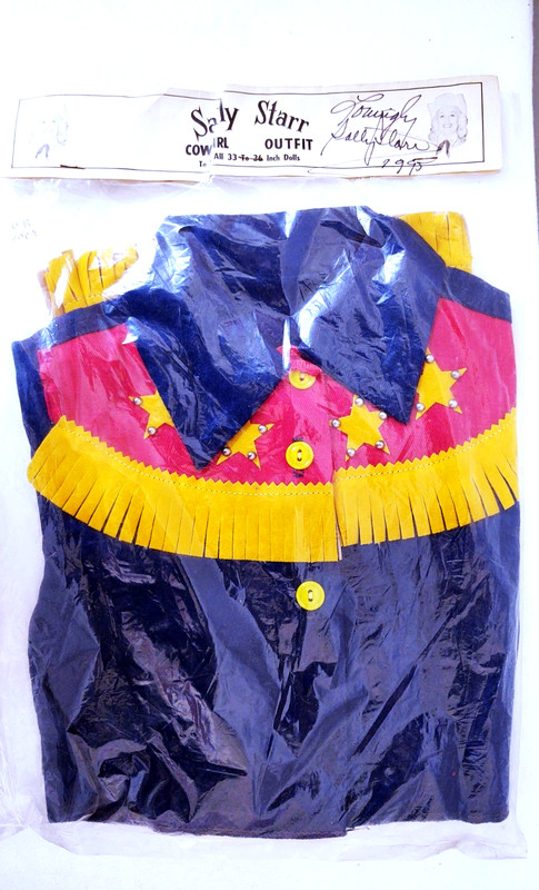 PATTI PLAYPAL   SIGNED  SALLY STARR COWGIRL OUTFIT  33-36" DOLLS~  NEW!