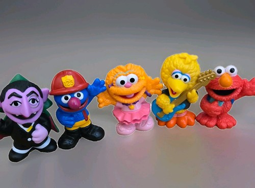 Sesamstraße Spielzeug Figuren - Graf von, Feuerwehr Grover, Zoe, Big Bird & Elmo