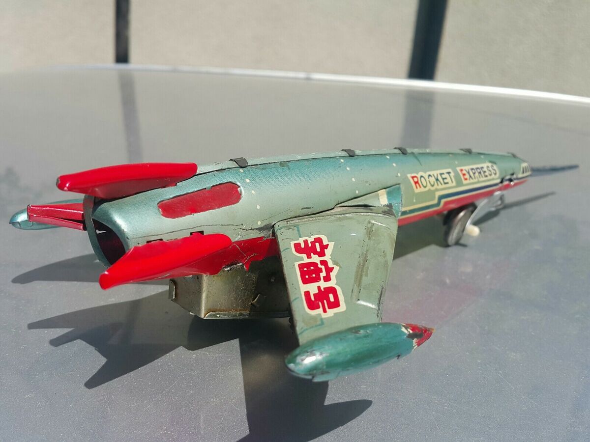 VINTAGE UNIVERSE FRICTION ROCKET JET TOY 60s SPACE SHIP VINTAGE UNIVERSE FRICTION ROCKET JET TOY 60s SPACE SHIP