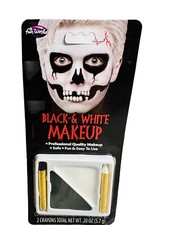 Fun World Black / White Make Up Professional Quality Make Up Kit Halloween