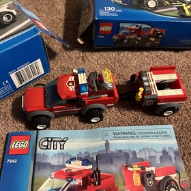 5 Classic LEGO CITY Sets With manuals complete ￼3180, 7942, 7732, 3222,7285