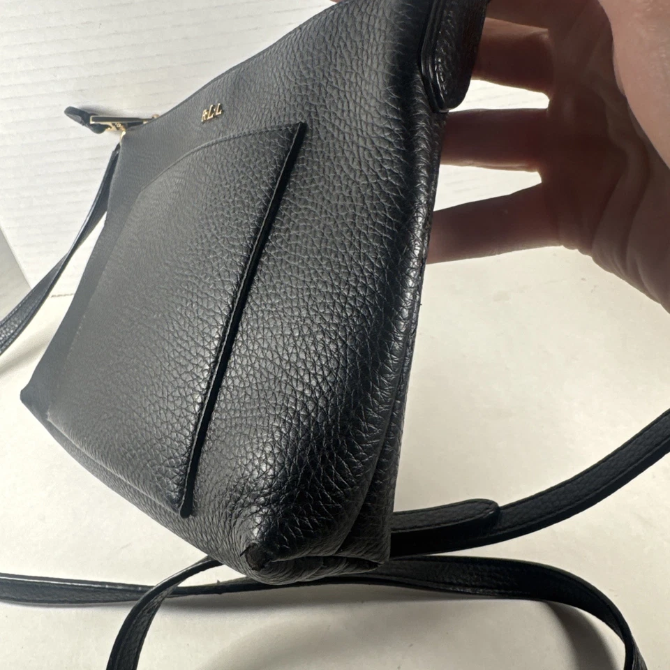 Bandolera Lauren Ralph Lauren de cuero sintético negra con correa ajustable Foto 4 de 4