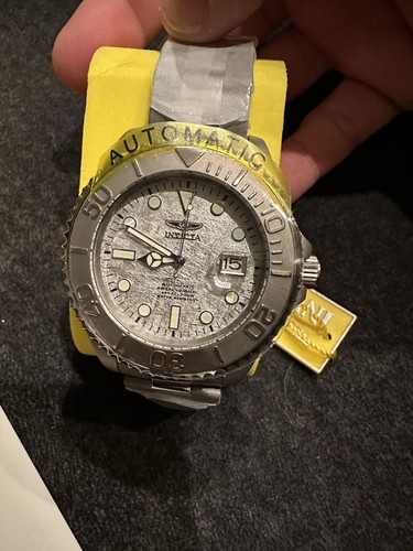 INVICTA 45673 TITANIUM GRAND DIVER AUTOMATIC WITH METEORITE DIAL - Picture 8 of 9