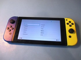 Nintendo Switch System 32GB Console w/Neon Yellow & Blue Joy-Cons +Case & Extras