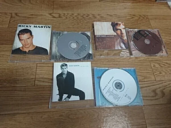 Ricky Martin CD SET x3  【Sound Loaded】【Vuelve】 etc Album set（Used item）Ｓ07078 - Image 2 of 4