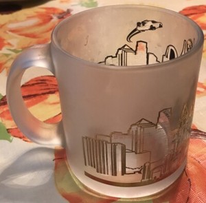 Universal Studios Theme Park Glass Coffee Mug 22k Gold Etching