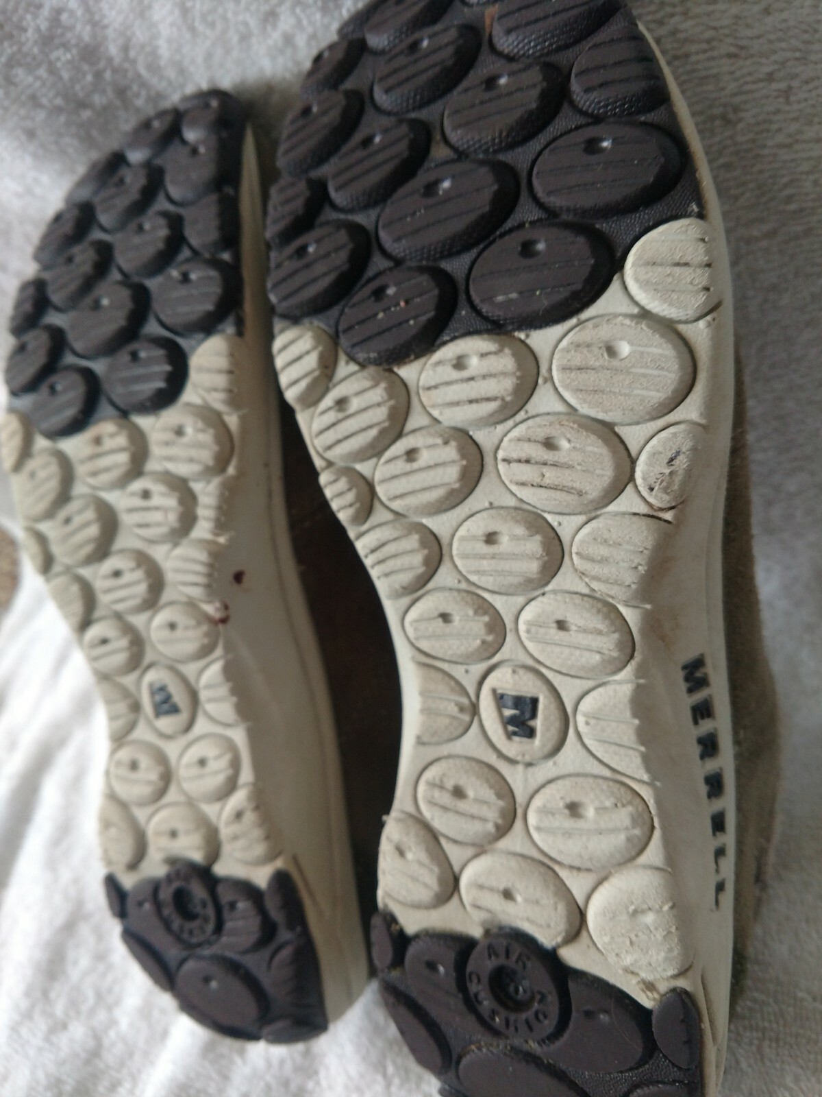 WOMEN'S MERRELL AIR CUSHIONED HIKING / TRAIL SHOES SI… Gem