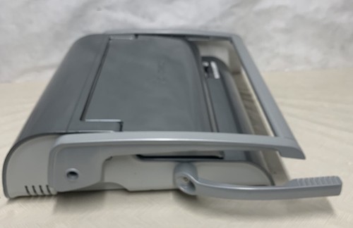 Fellowes Quasar Wire Binding Machine Model CRC 52174 - Picture 13 of 18