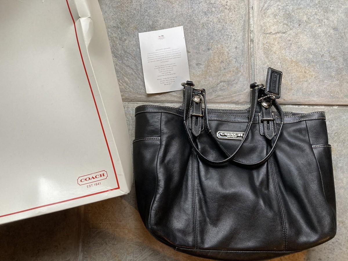 Vintage With Original Box Genuine Leather COACH Black Purse Vintage With Original Box Genuine Leather COACH Black Purse