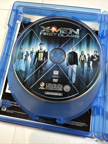 X-Men: First Class (Blu-ray + DVD, 2011, 3 Disc Set Comics Based Movie. NM - Imagen 4 de 16