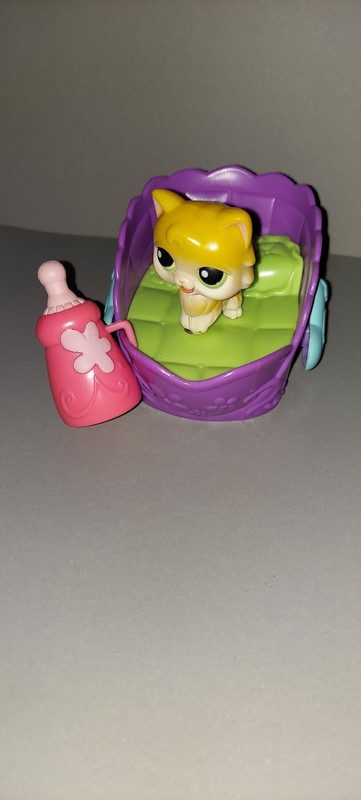 Littlest Pet Shop Magic Motion Yellow Persian Cat Complete