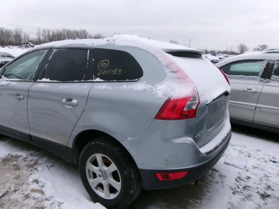 Driver Left Front Door XC60 Fits 09-13 VOLVO 60 SERIES 1536027 Foto 4 de 4