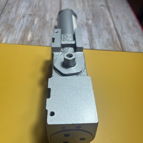 Extra Schwerlast kommerzieller Türschließer, Gusseisen R39770 4UF1 Türschließer Korpus - Bild 6 von 9