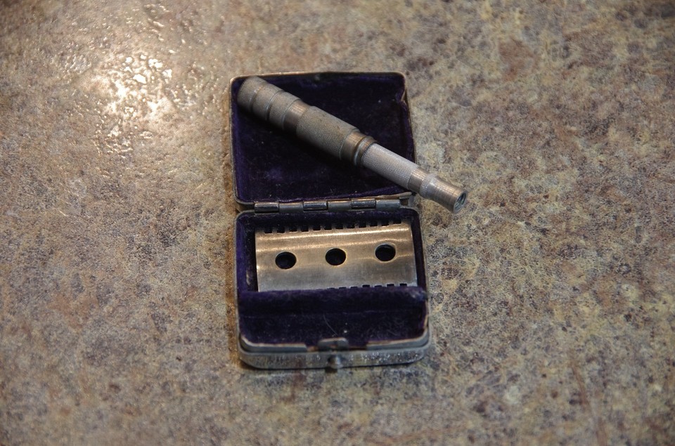 Vintage Cosmo Double Edge Military Travel Safety Razor Made In Germany ...