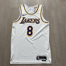 Nike Kobe Bryant #8 Los Angeles Lakers Authentic Jersey DM5911-102 Size 44, 52