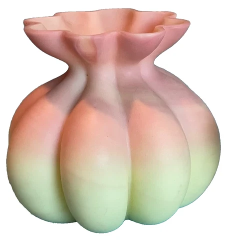 Vintage Burmese Art Glass Vase 3.2 " H