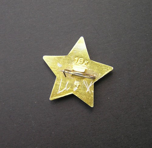 1960S USSR RUSSIA YOUNG LENIN PIN BADGE - Picture 2 of 3