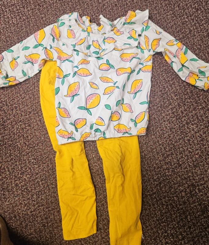 Cute Summery Lemon Yellow Girls Off Shoulder Shirt/Pant Set Size 5T