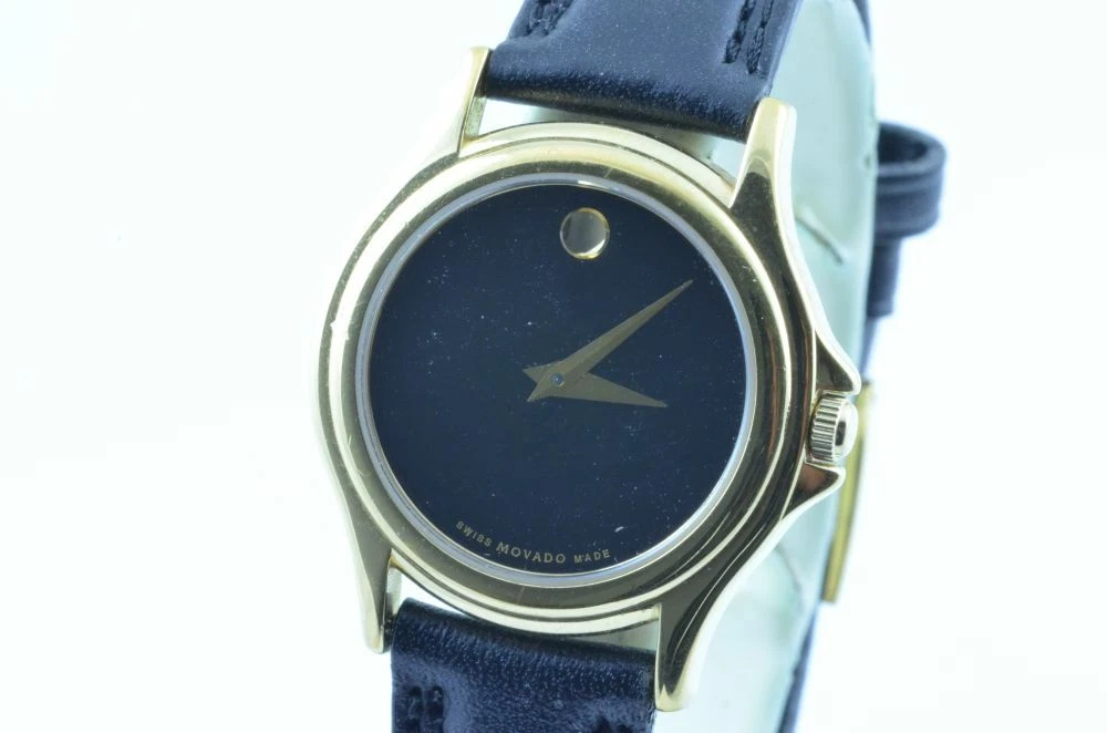 Reloj movado de mujer dorado shop