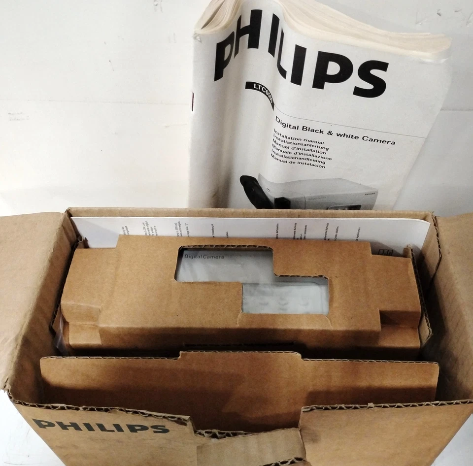 Cámara digital en blanco y negro Philips LTC 0500 LTC 0500/60 120 V Foto 3 de 4