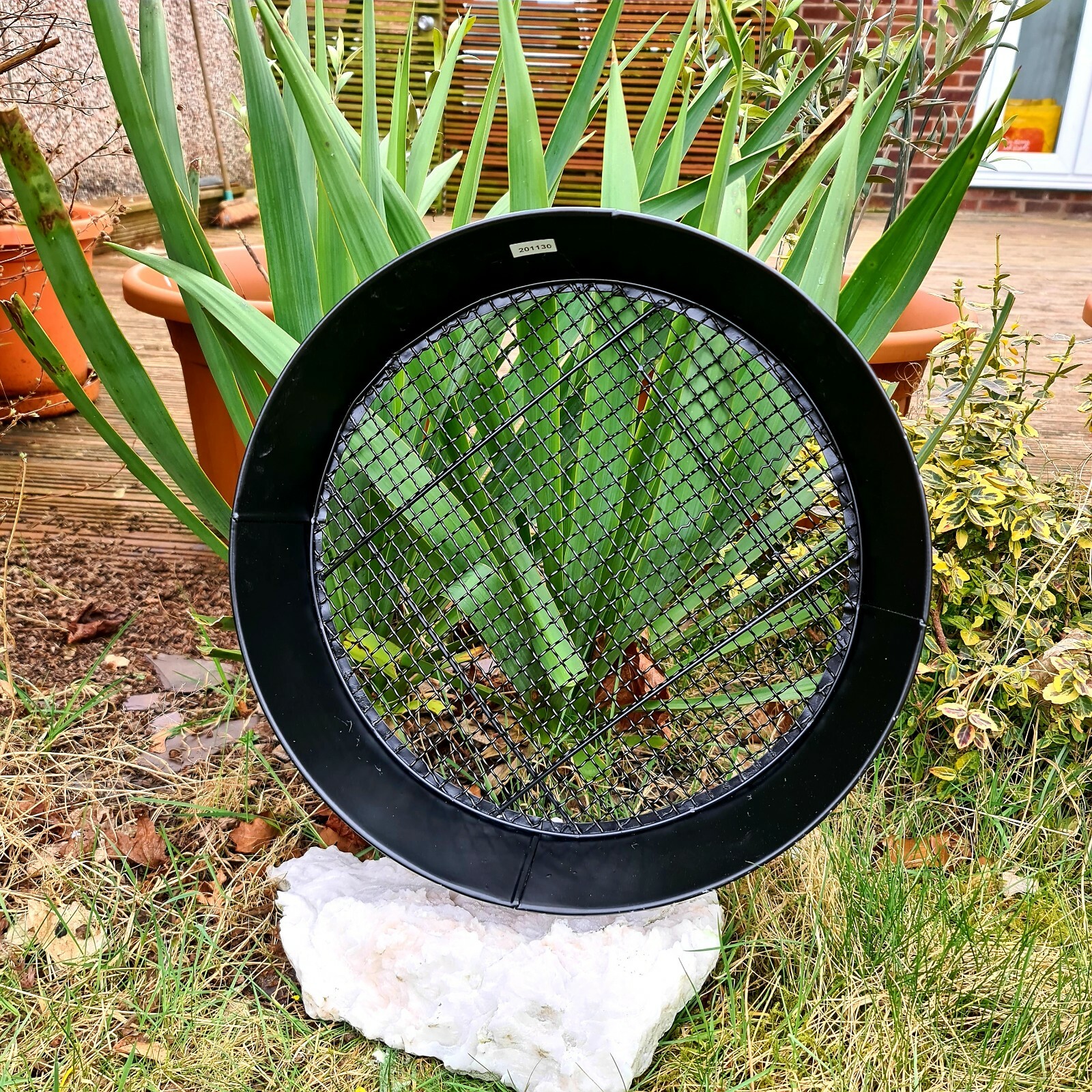 Garden Riddle Premium Quality Riddle Sieve Mesh Soil Sifter Tool 3/8