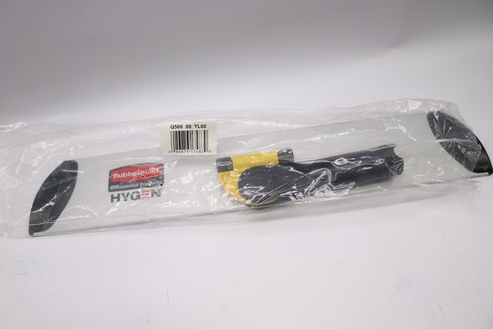 Rubbermaid Commercial Hygen Quick Connect SS Frame Wet Dry Mops Q560