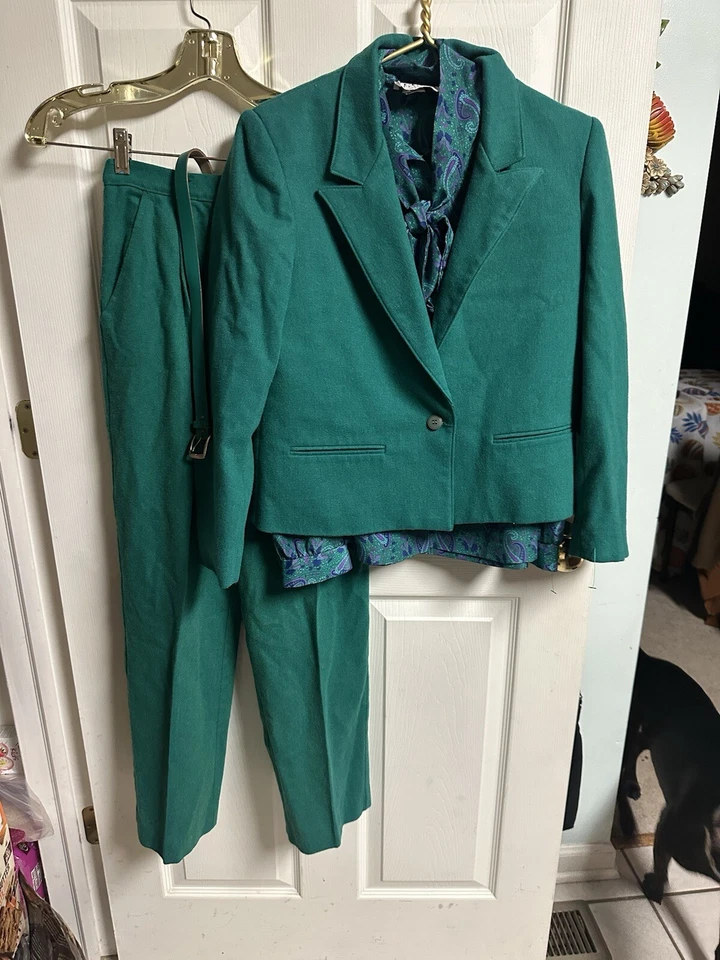 Russ 5 Pc Set Pant Suit Blazer Wool Top Skirt 26x24 Pants 24x26 Green 70s 80s - Image 4 of 4