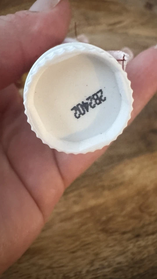 BÁLSAMO LABIAL HERBAL PARA MORDER PASTEL CREMA MANTEQUILLA CÁÑAMO .53 Foto 4 de 4