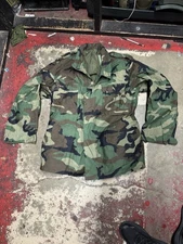 US ARMY WOODLAND CAMO BRASS ZIPPER M65 FIELD JACKET SIZE EXTRA SMALL LONG