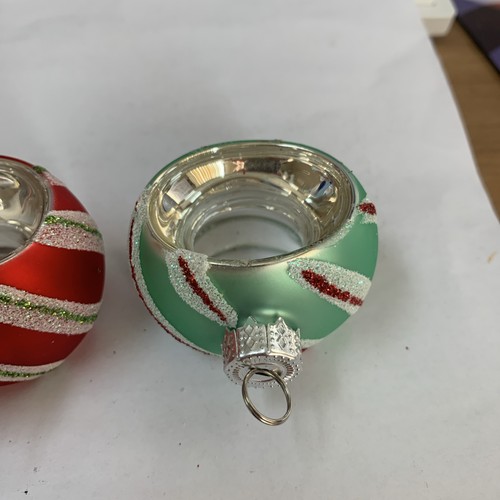 Avon Napkin Ring / Place Card Holder Set of 4 Blown Glass Christmas Ornament C5 - Picture 5 of 17