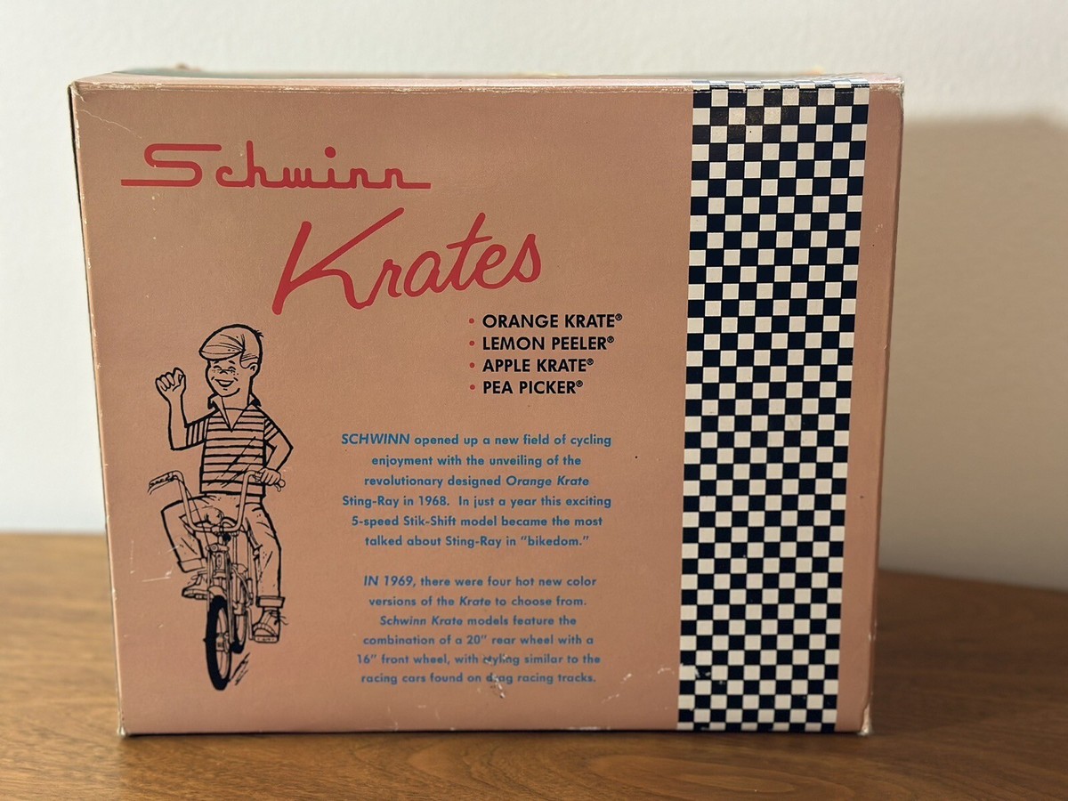 Xonex Schwinn '69 Sting -Ray Krate Lemon Peeler Bicycle 1:6 Xonex Schwinn '69 Sting -Ray Krate Lemon Peeler Bicycle 1:6