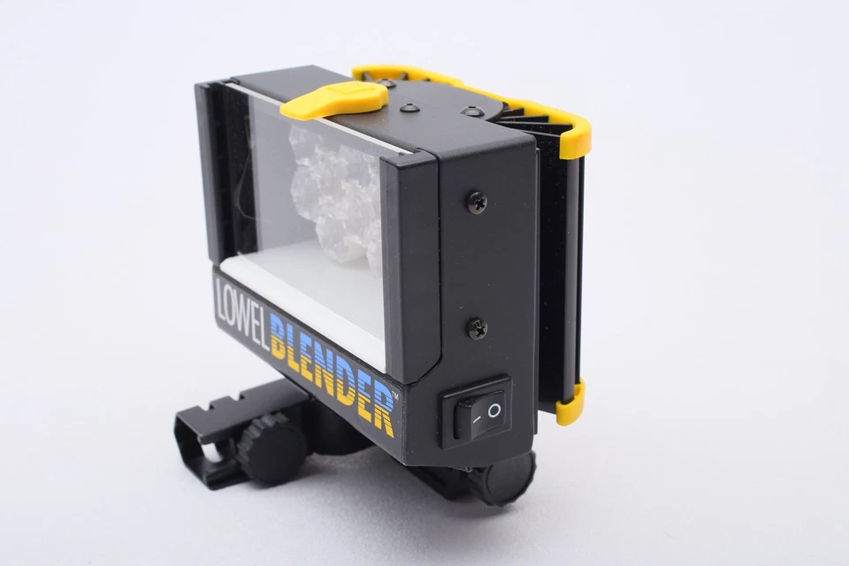 Lowel Blender BLN-10 LED dimmable tungsten/daylight 2800ºK-6000ºK Light+MINTy - Image 3 of 4