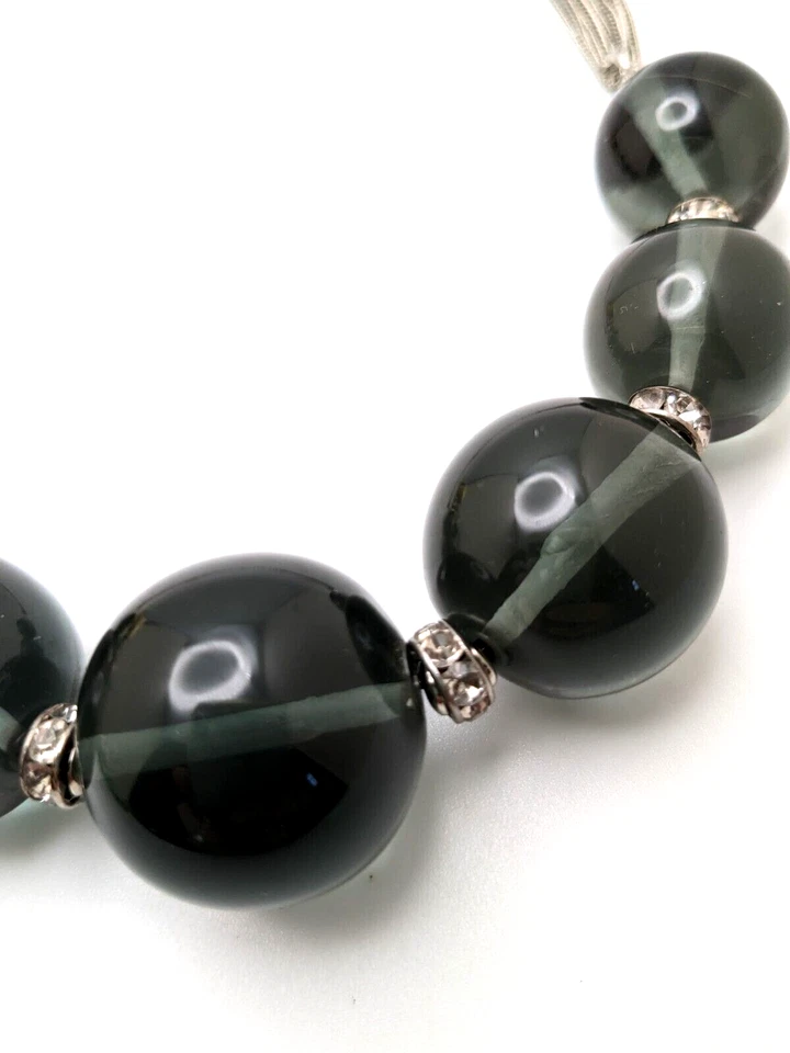 Collar De Colección Kenneth Cole NY 21" Gris Lucite Cuentas Tono Plata Multi Cadena Foto 4 de 4