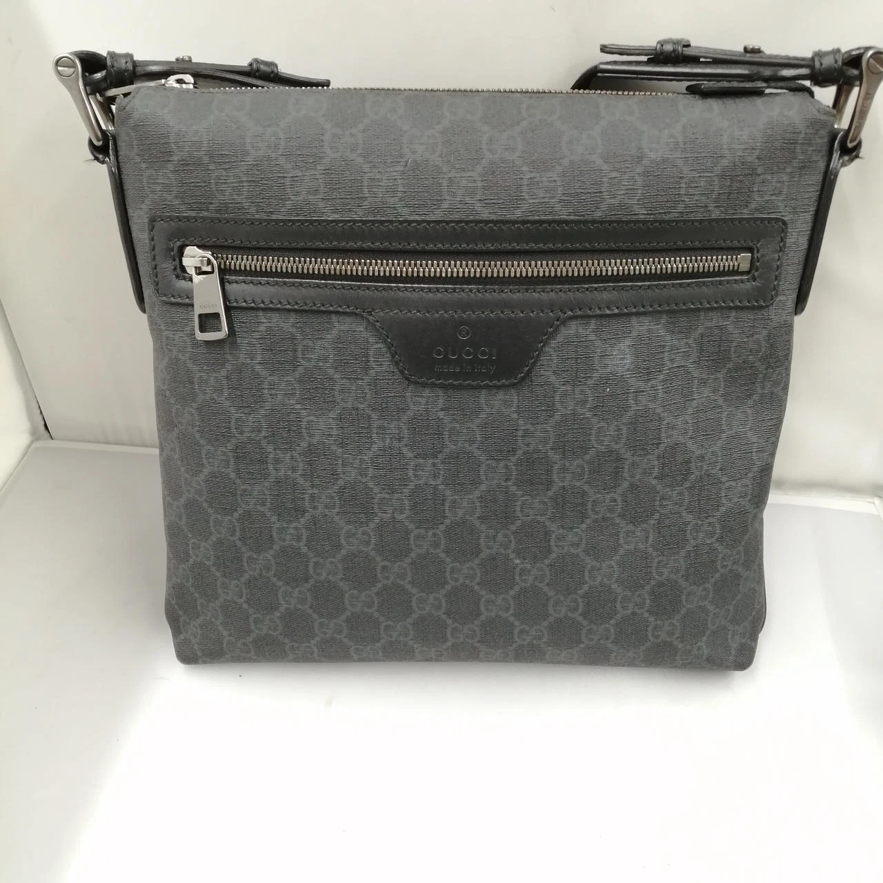Sac messager suprême GUCCI 322279 GG 754043
