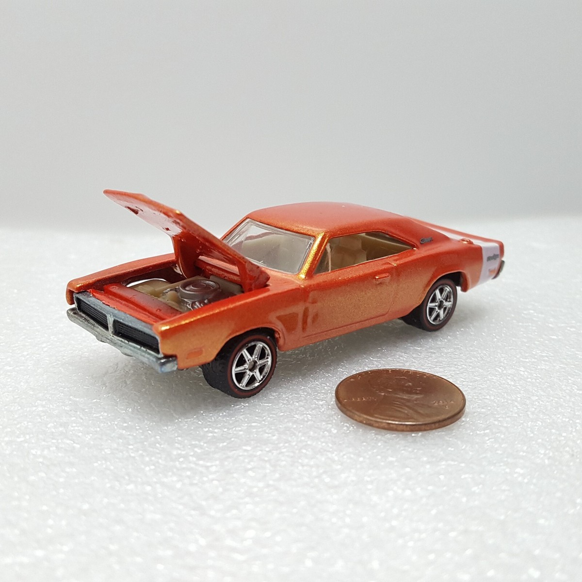 2006 Hot Wheels Ultra Hots Metalflake Orange 1969 DODGE CHARGER w