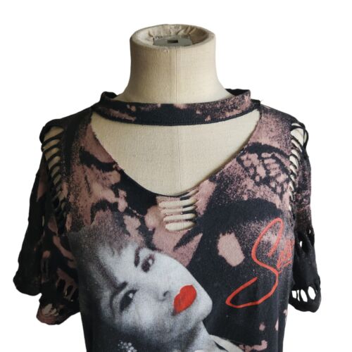SELENA Quintanilla T-shirt Size M Vintage 90’s Custom Bleached Thrashed Tie Dye - Picture 3 of 16
