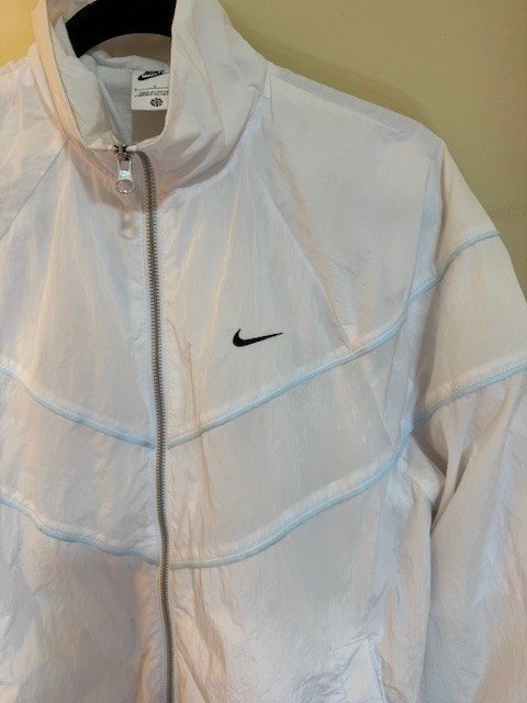 Nike Windrunner Jacket white Small running workout - image 2