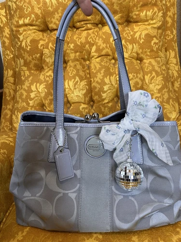 ? Coach Grande Spalla Grigio Firmato Handbage Kiss lock Misura 10x14 In
