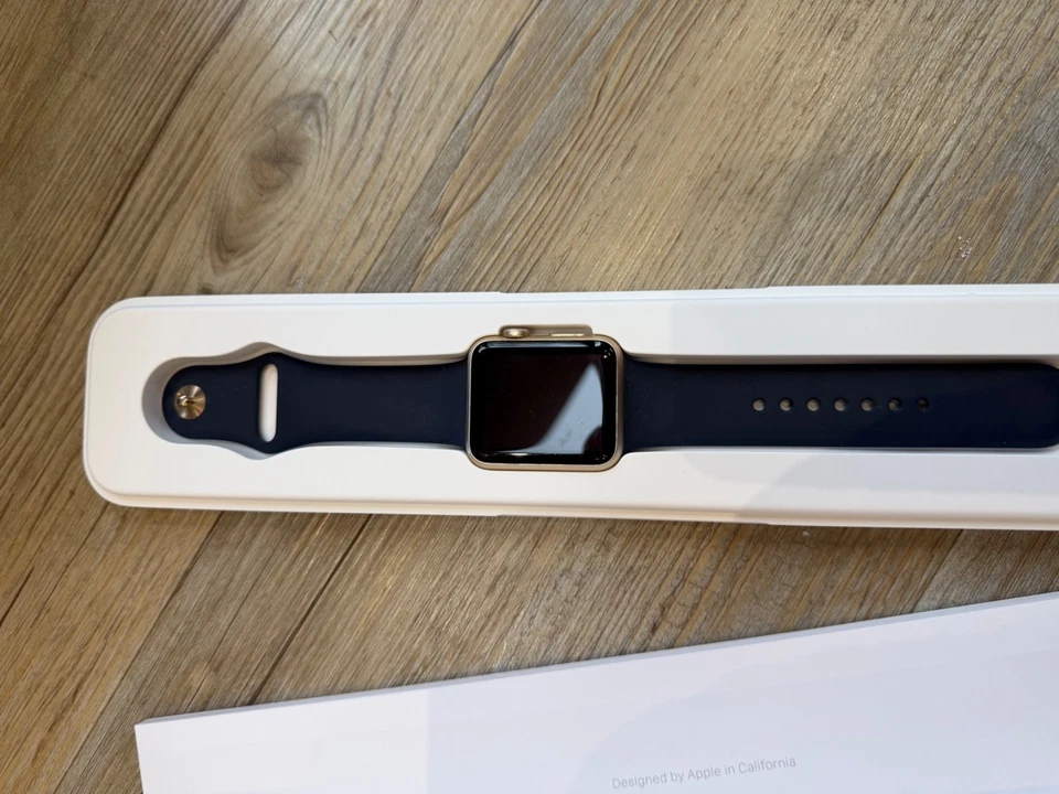Apple Watch Series 1 boxed with instructions and outer inner and outer box works - Image 4 of 4
