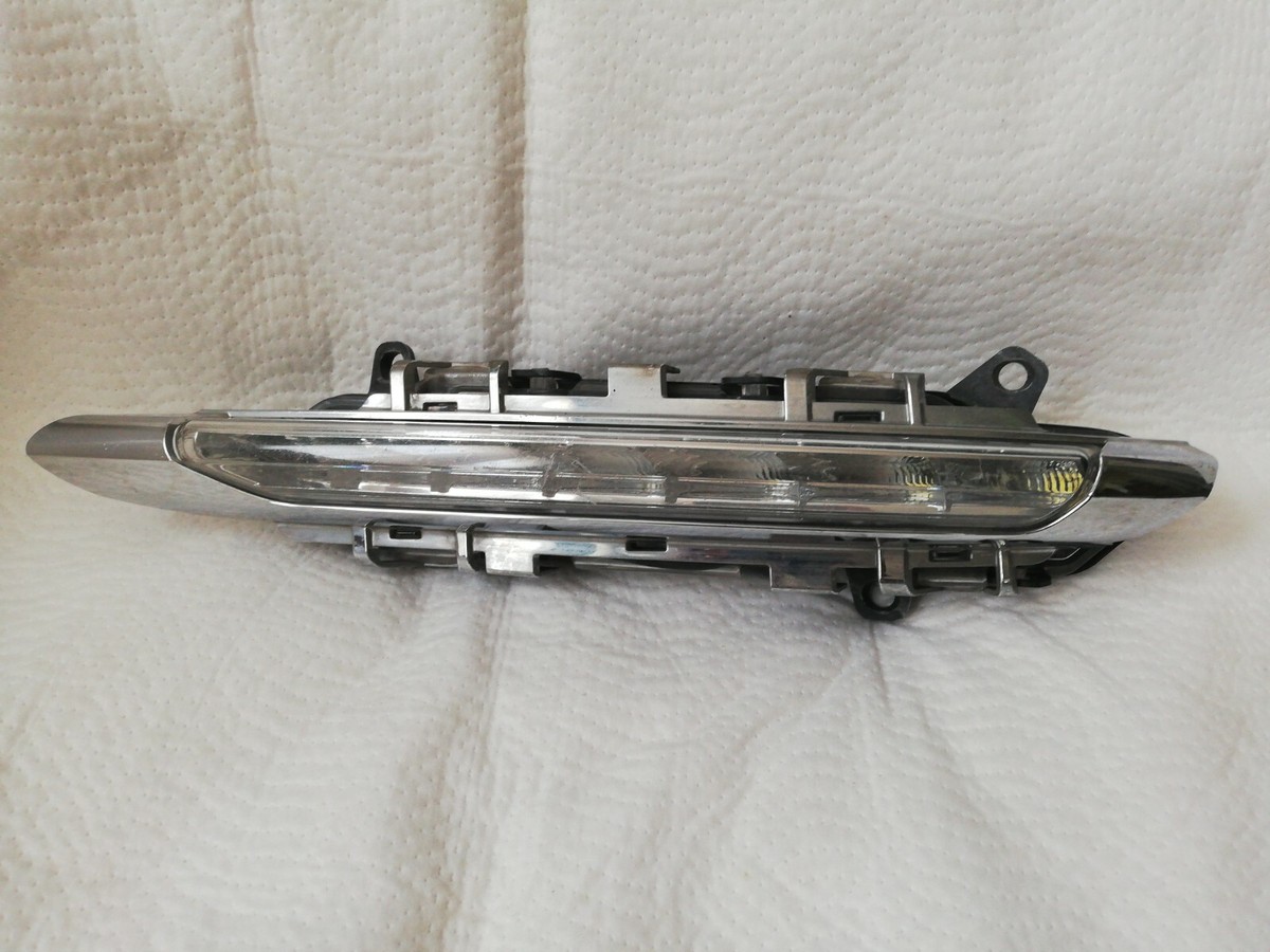 MERCEDES BENZ RUNNING LIGHT DAY FOG LIGHT BUMPER A044633  